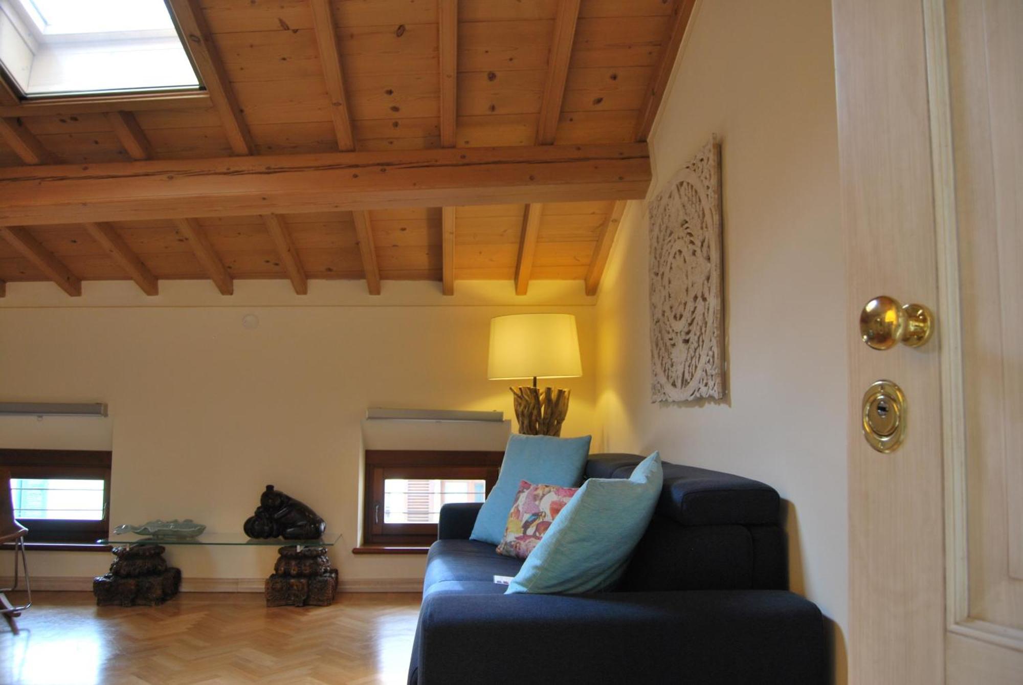 Attic 1 Centro Storico Apartman Peschiera del Garda Kültér fotó