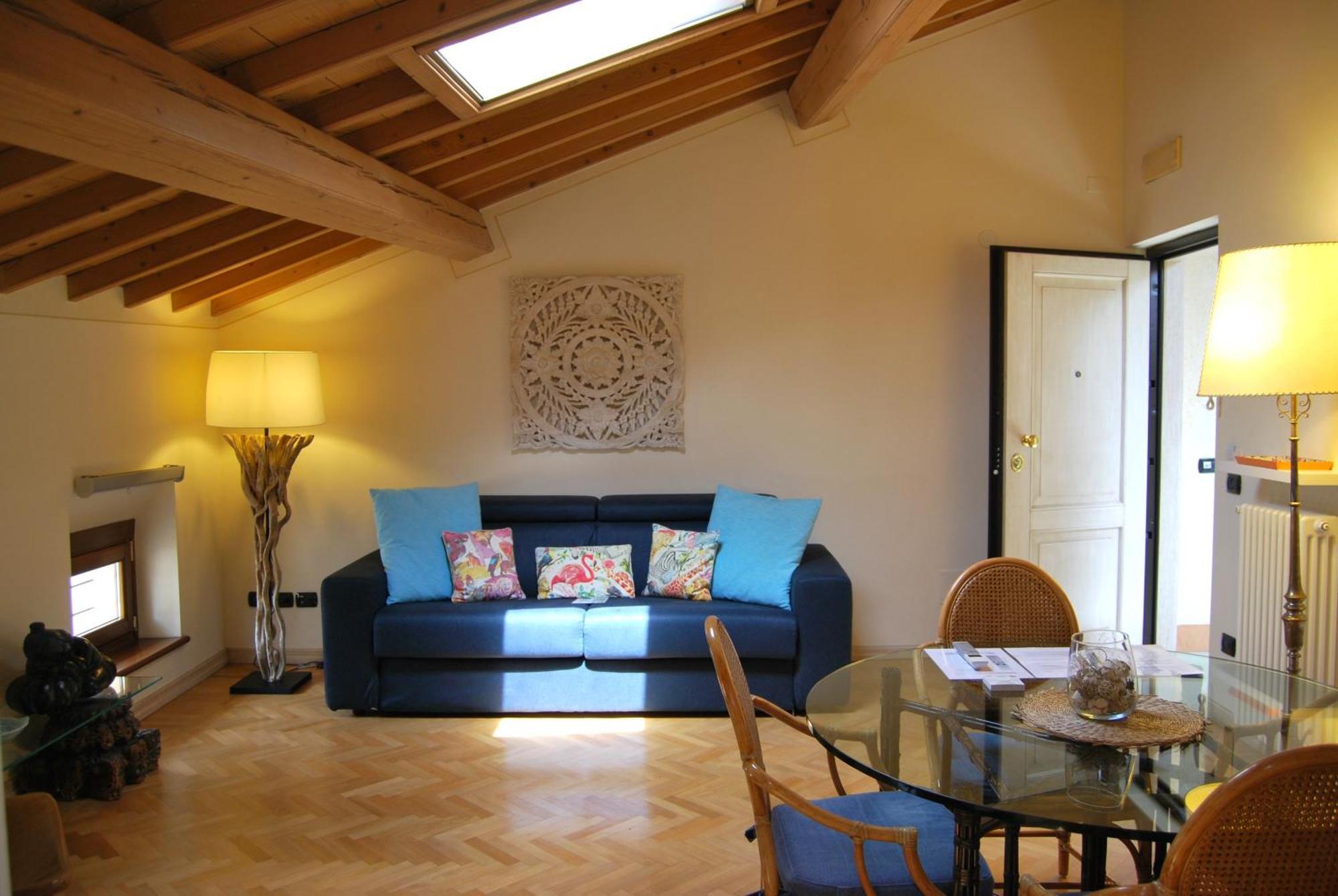 Attic 1 Centro Storico Apartman Peschiera del Garda Kültér fotó